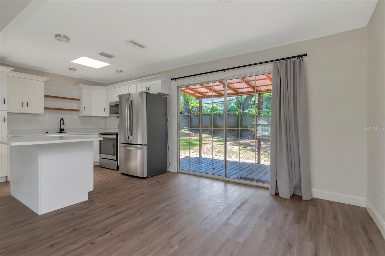 Image 10 of 43 For 2101 Howell Street