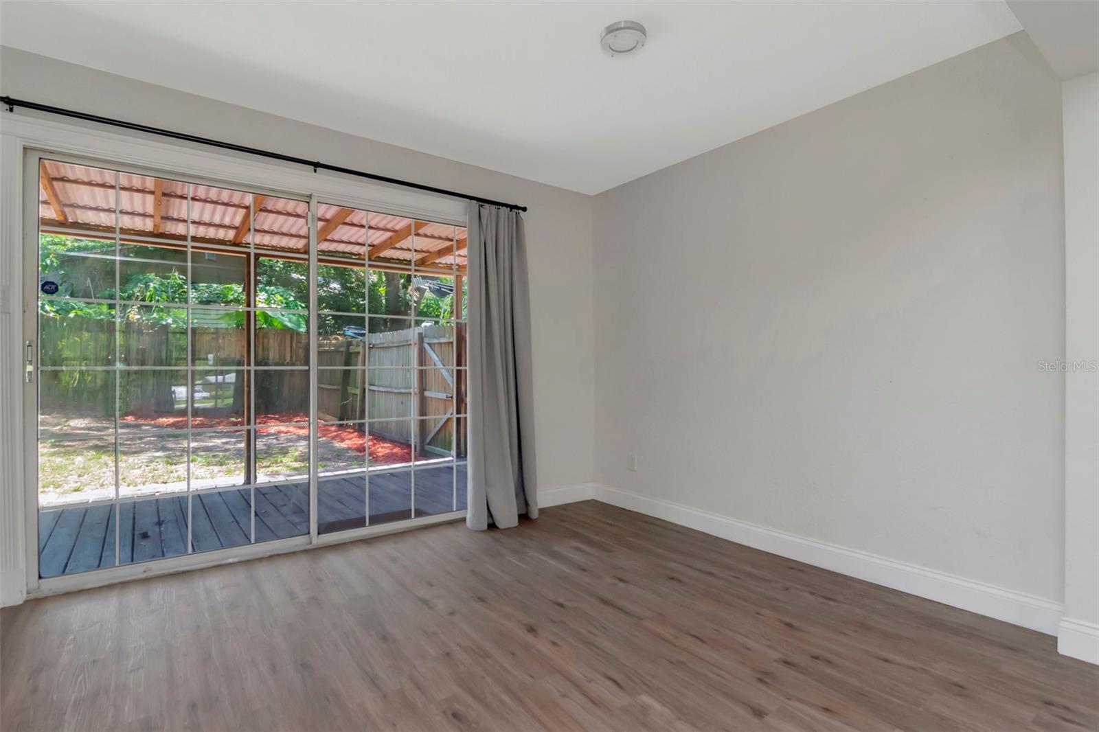 Image 14 of 43 For 2101 Howell Street
