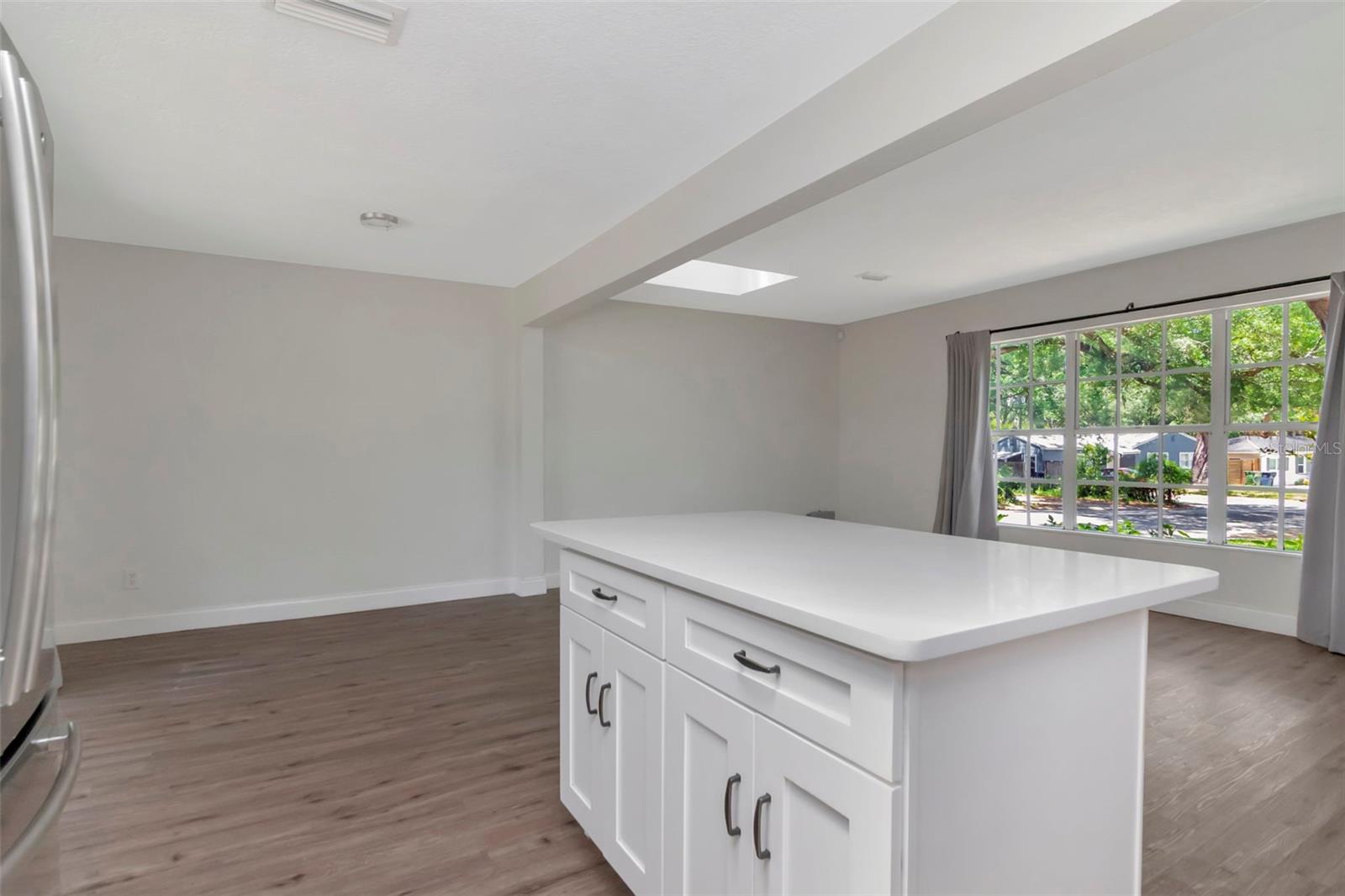 Image 19 of 43 For 2101 Howell Street