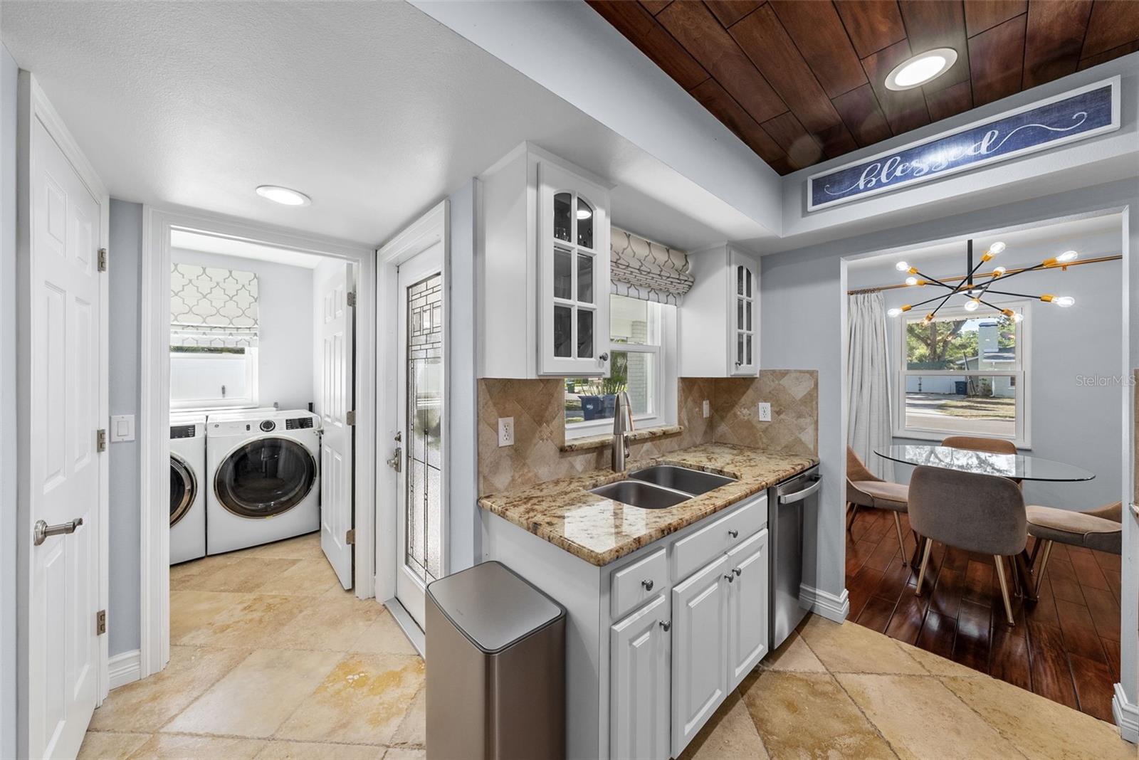 Image 14 of 31 For 4109 Empedrado Street