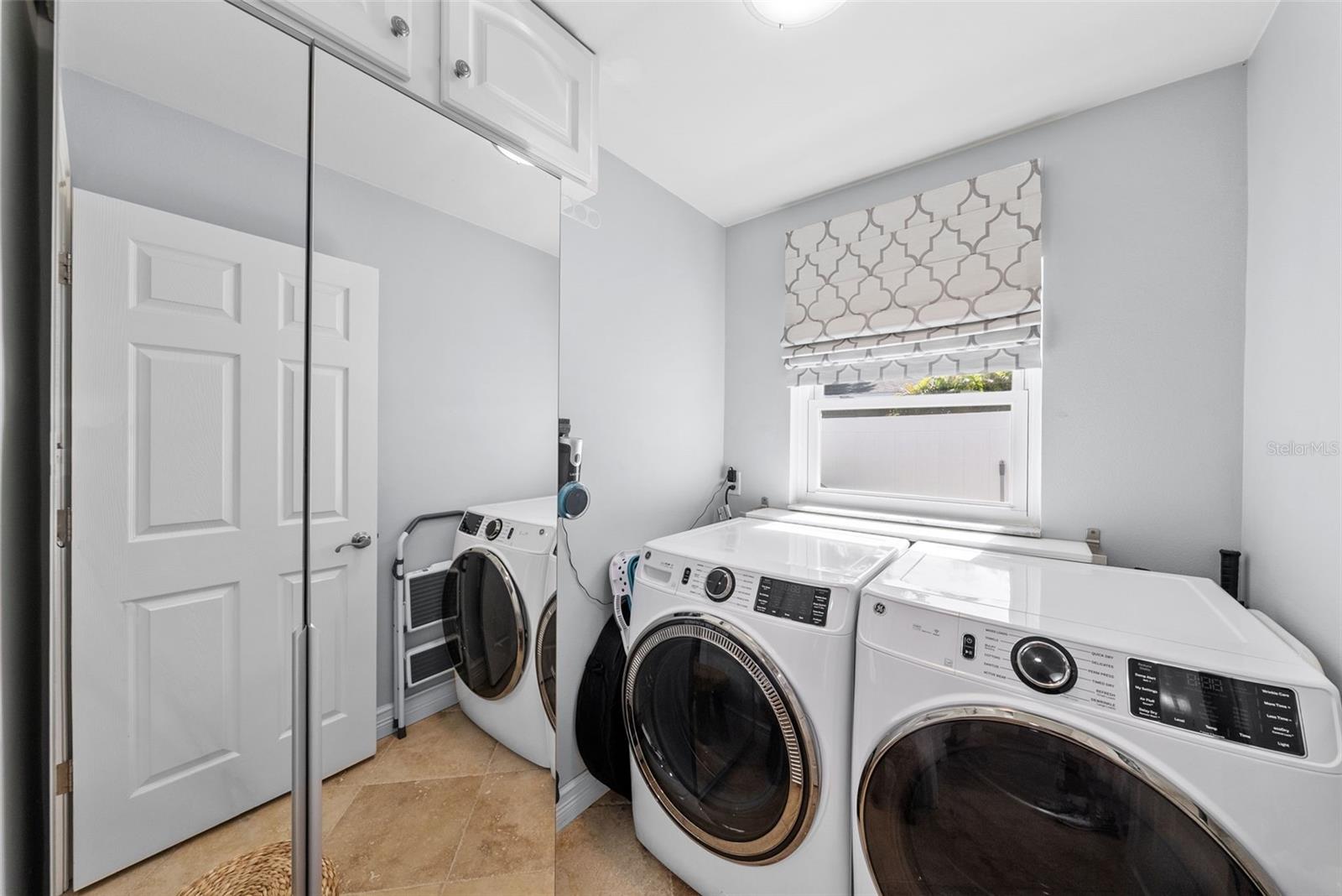 Image 16 of 31 For 4109 Empedrado Street