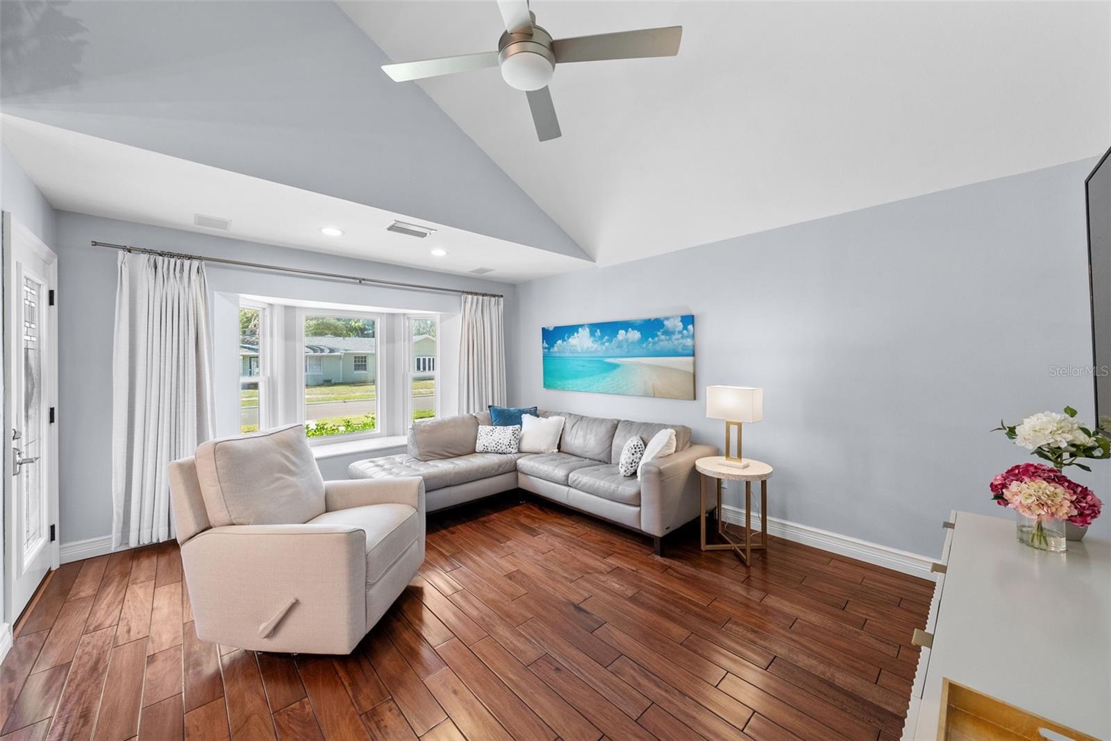 Image 8 of 31 For 4109 Empedrado Street