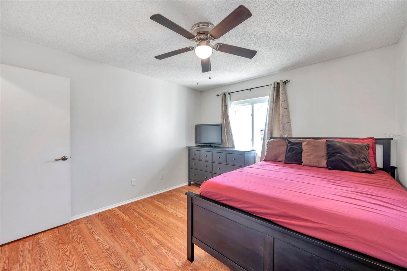 Image 33 of 41 For 2937 Bough Avenue D