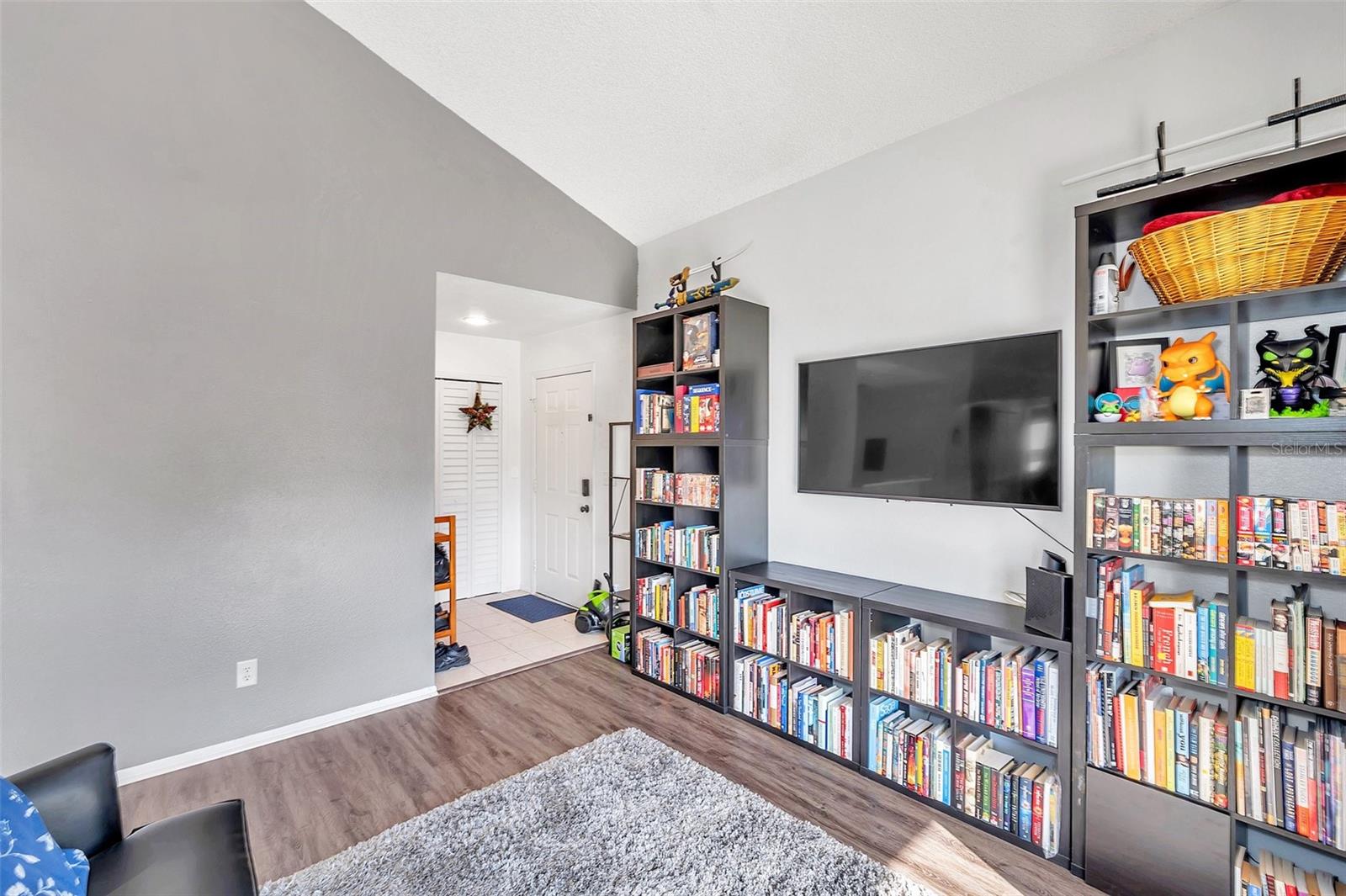 Image 8 of 41 For 2937 Bough Avenue D