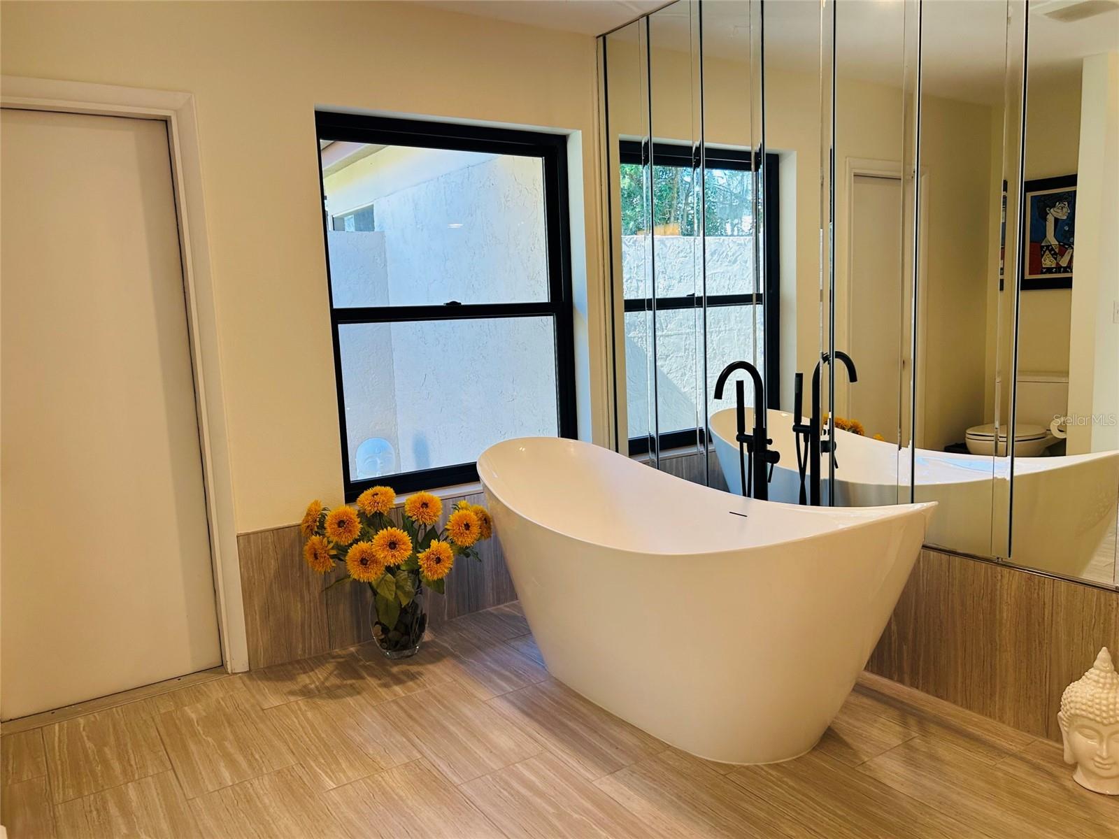 Image 15 of 20 For 1281 Wellington Terrace