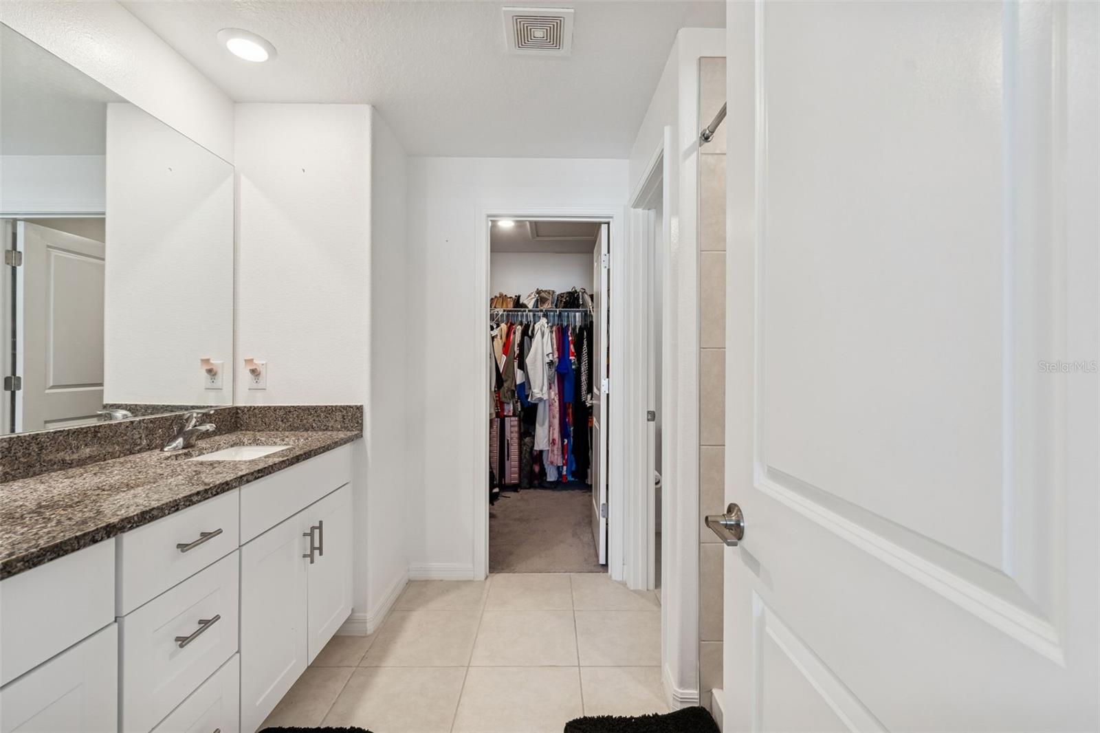 Image 21 of 38 For 21818 Lyonia Lane