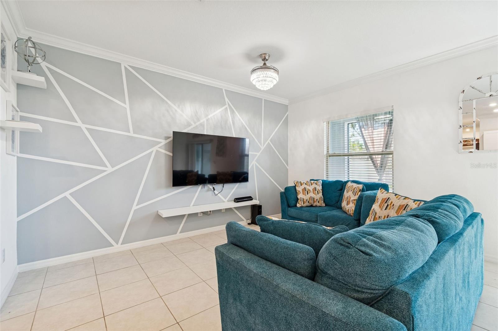 Image 8 of 38 For 21818 Lyonia Lane