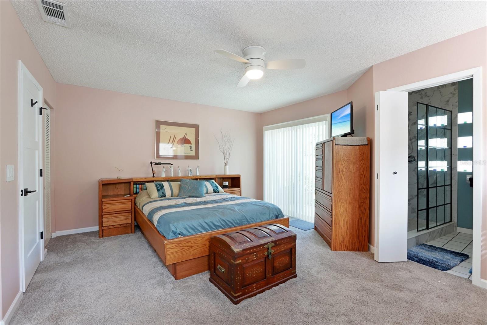 Image 21 of 35 For 3308 Santiago Street A