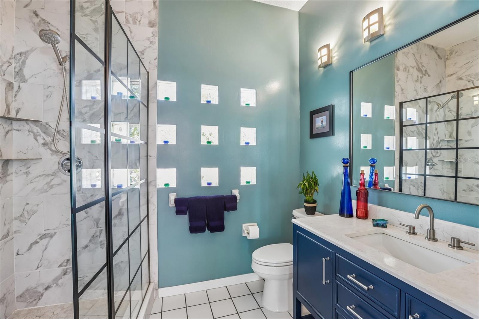 Image 22 of 35 For 3308 Santiago Street A