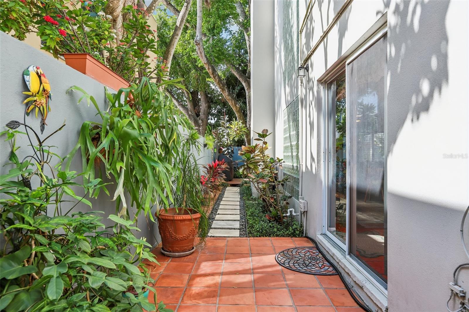 Image 26 of 35 For 3308 Santiago Street A