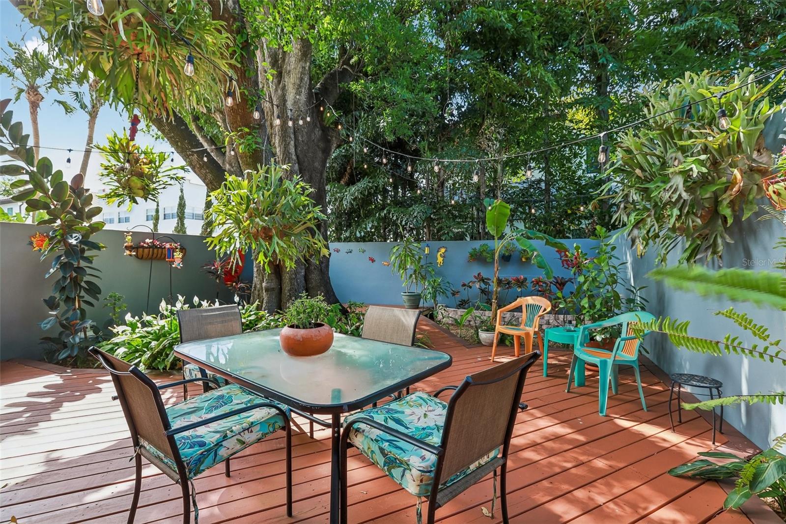 Image 29 of 35 For 3308 Santiago Street A