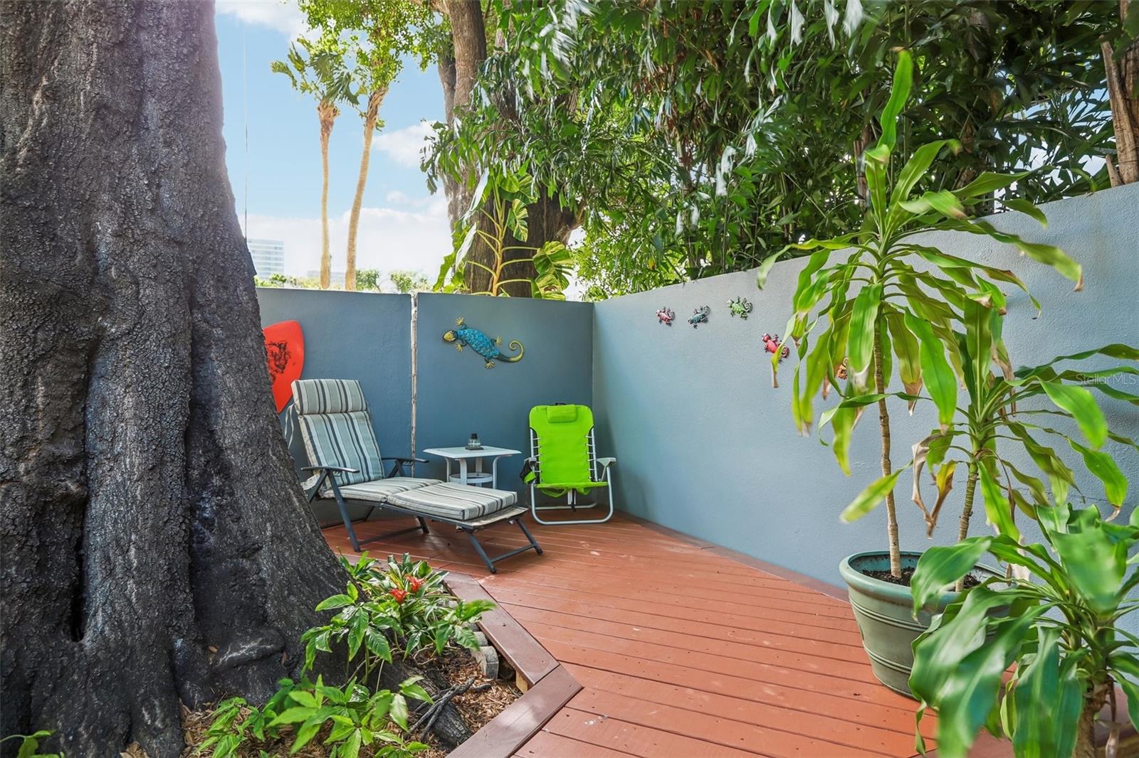 Image 30 of 35 For 3308 Santiago Street A