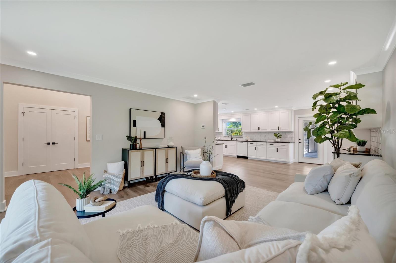 Image 13 of 85 For 5841 106th Terrace N