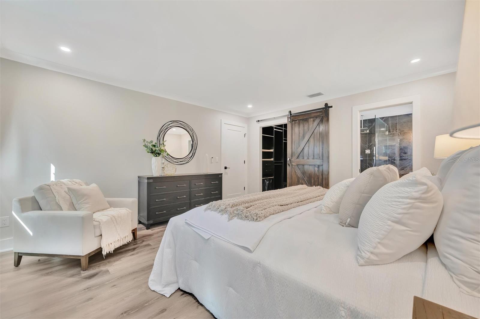 Image 43 of 85 For 5841 106th Terrace N