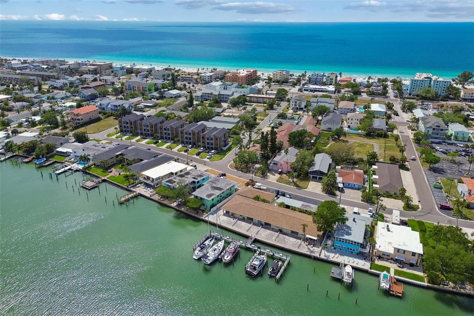 Image 13 of 22 For 2307 Bay Boulevard