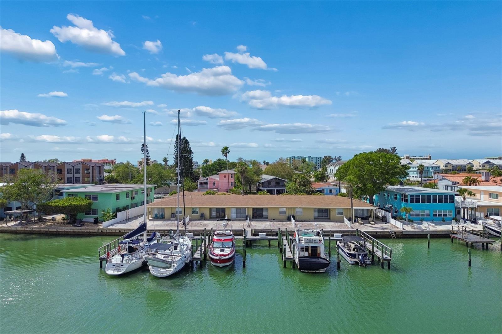 Image 4 of 22 For 2307 Bay Boulevard