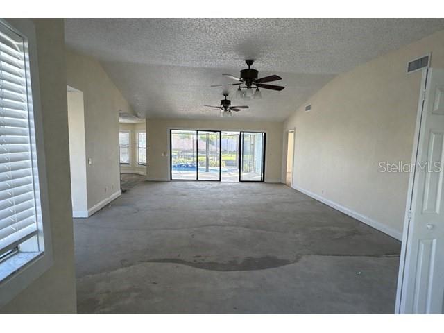 Image 3 of 14 For 710 Eagle Lane