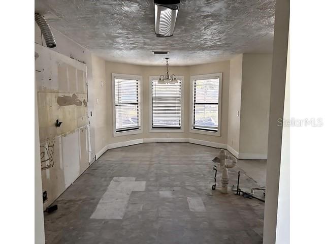 Image 4 of 14 For 710 Eagle Lane