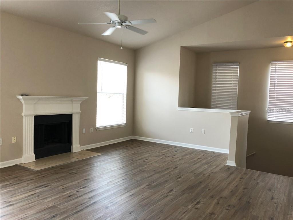 Image 3 of 26 For 10526 Villa View Circle