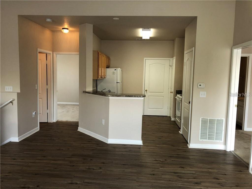 Image 4 of 26 For 10526 Villa View Circle