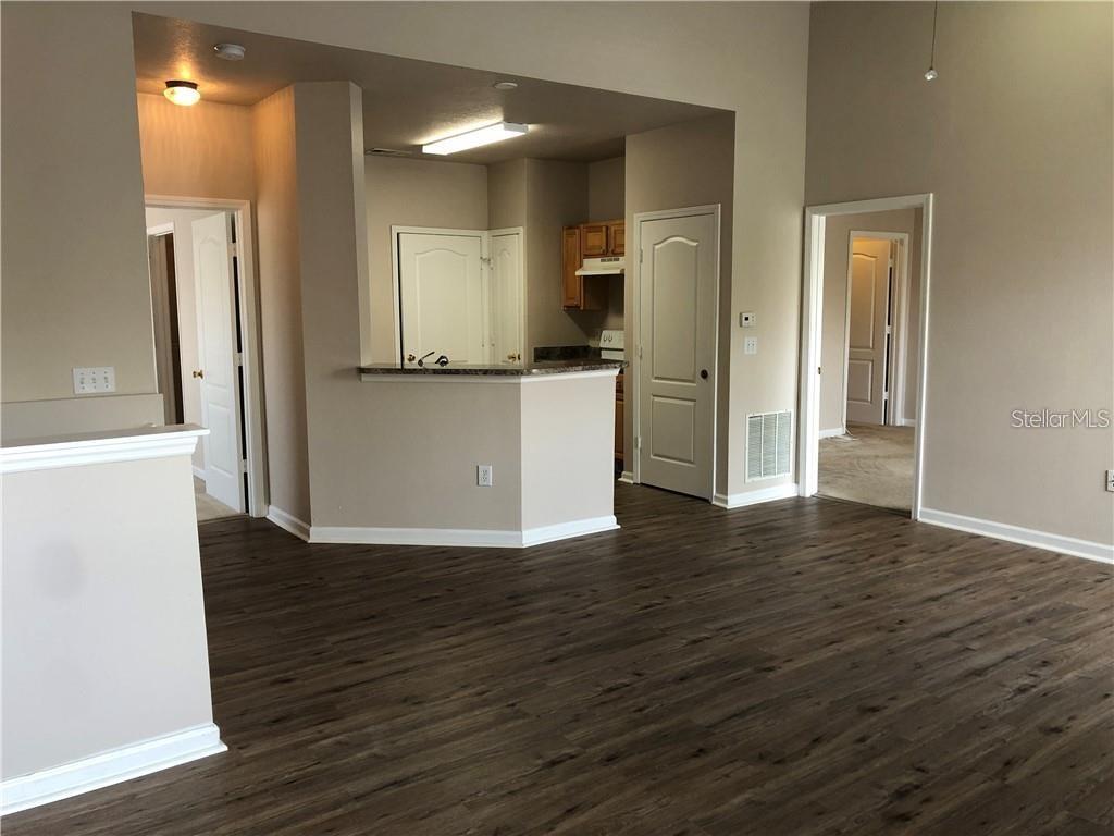 Image 6 of 26 For 10526 Villa View Circle