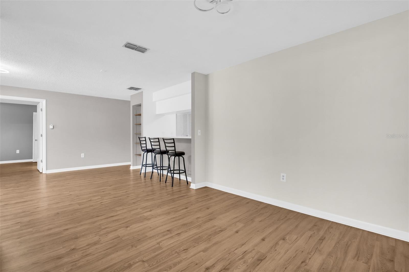 Image 11 of 32 For 2765 Countryside Boulevard 104