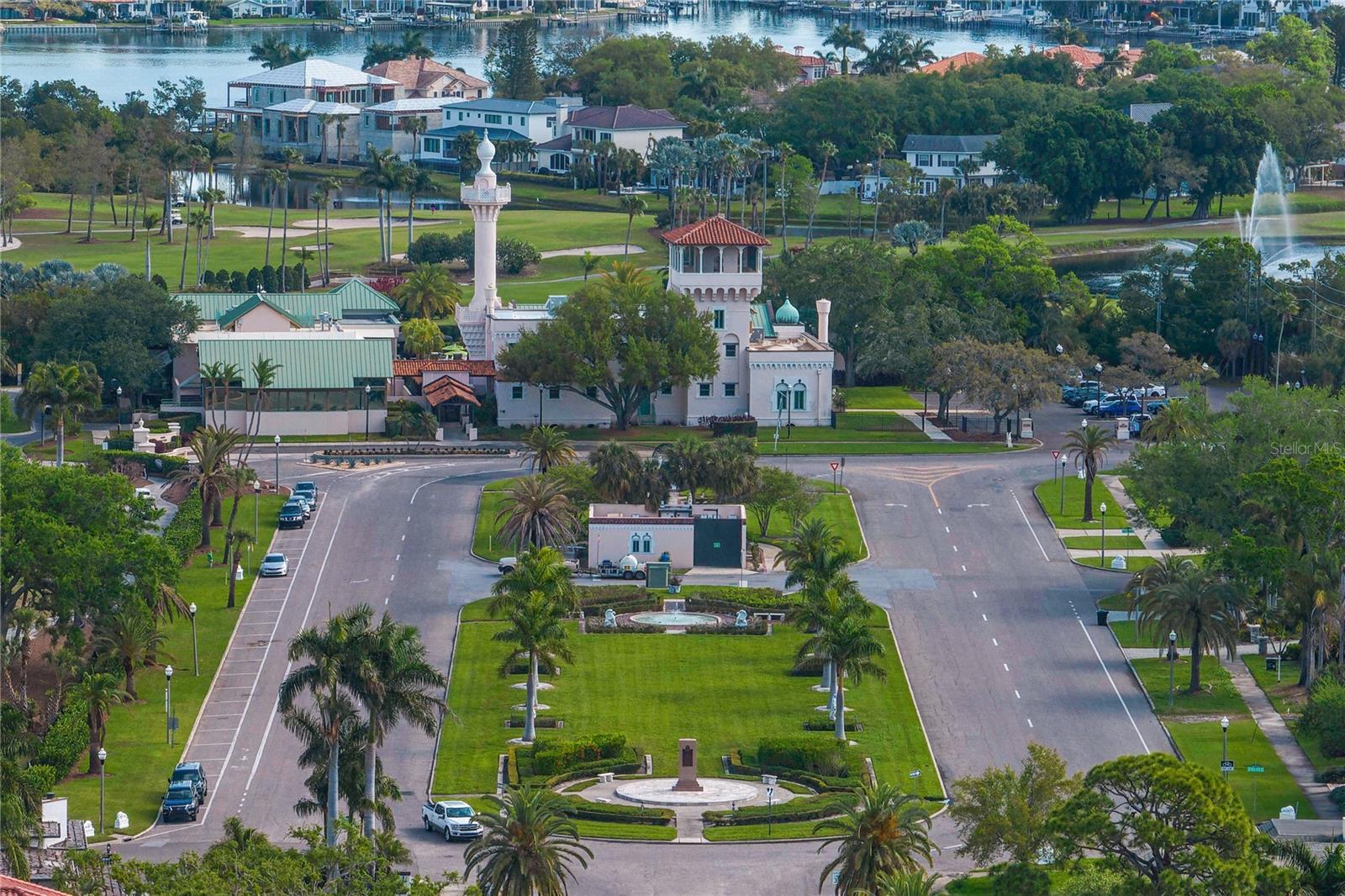 Listing photo id 89 for 110 Palmera Boulevard Ne