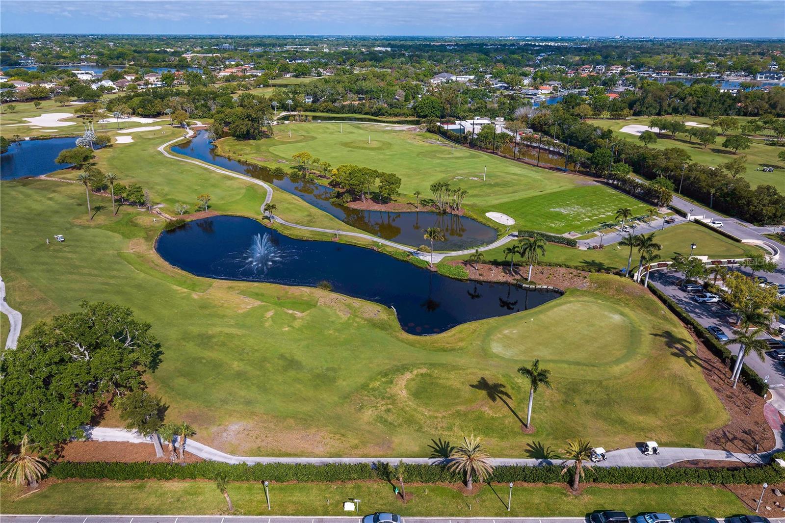 Listing photo id 90 for 110 Palmera Boulevard Ne