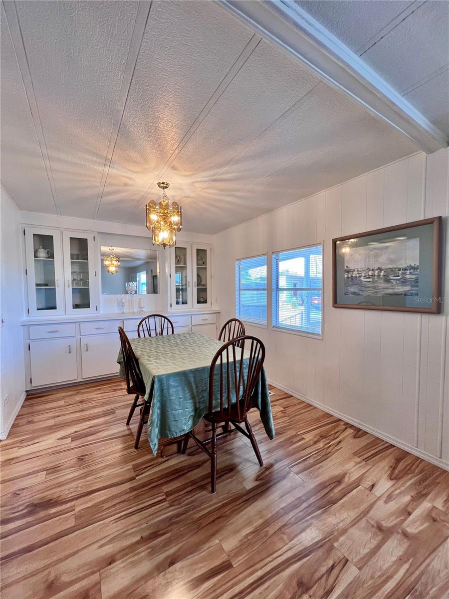 Image 11 of 65 For 1100 Belcher Road S 663