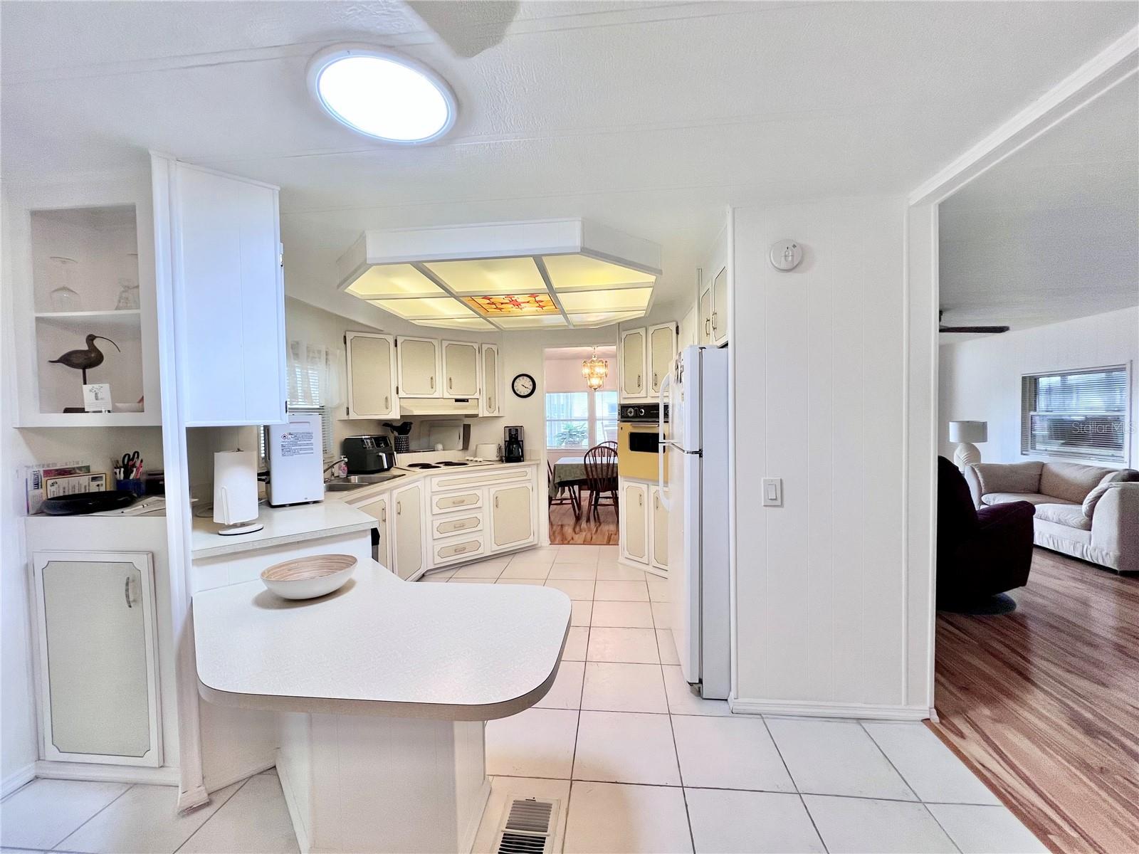 Image 16 of 65 For 1100 Belcher Road S 663