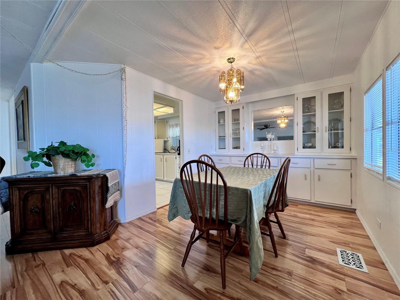 Image 9 of 65 For 1100 Belcher Road S 663