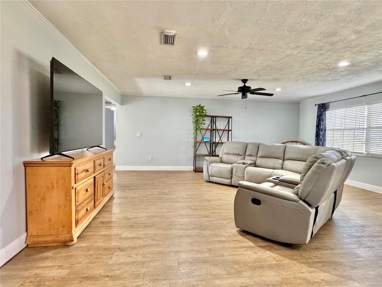 Image 32 of 58 For 7625 Misty Lane