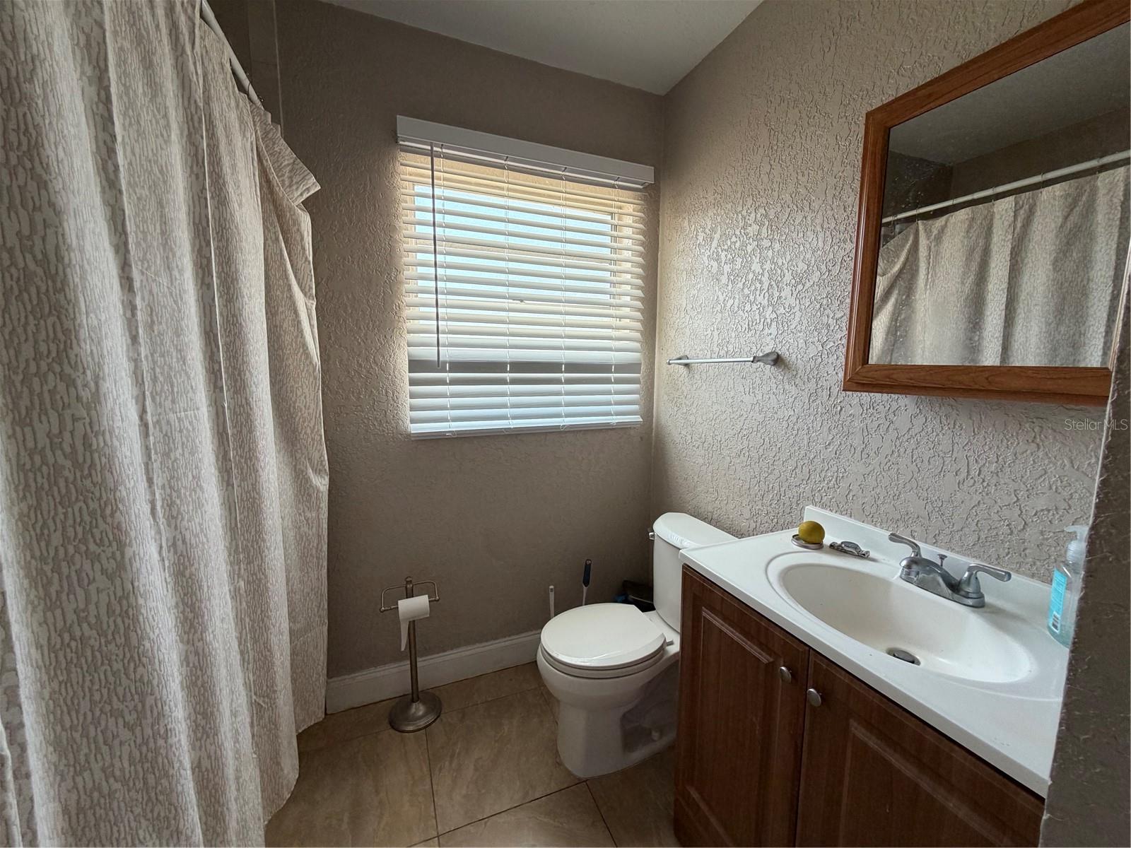 Image 19 of 28 For 2926 Saint John Street