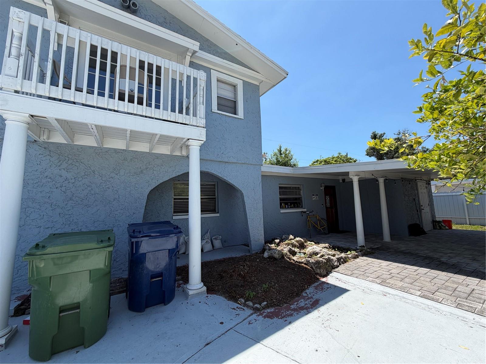 Image 2 of 28 For 2926 Saint John Street