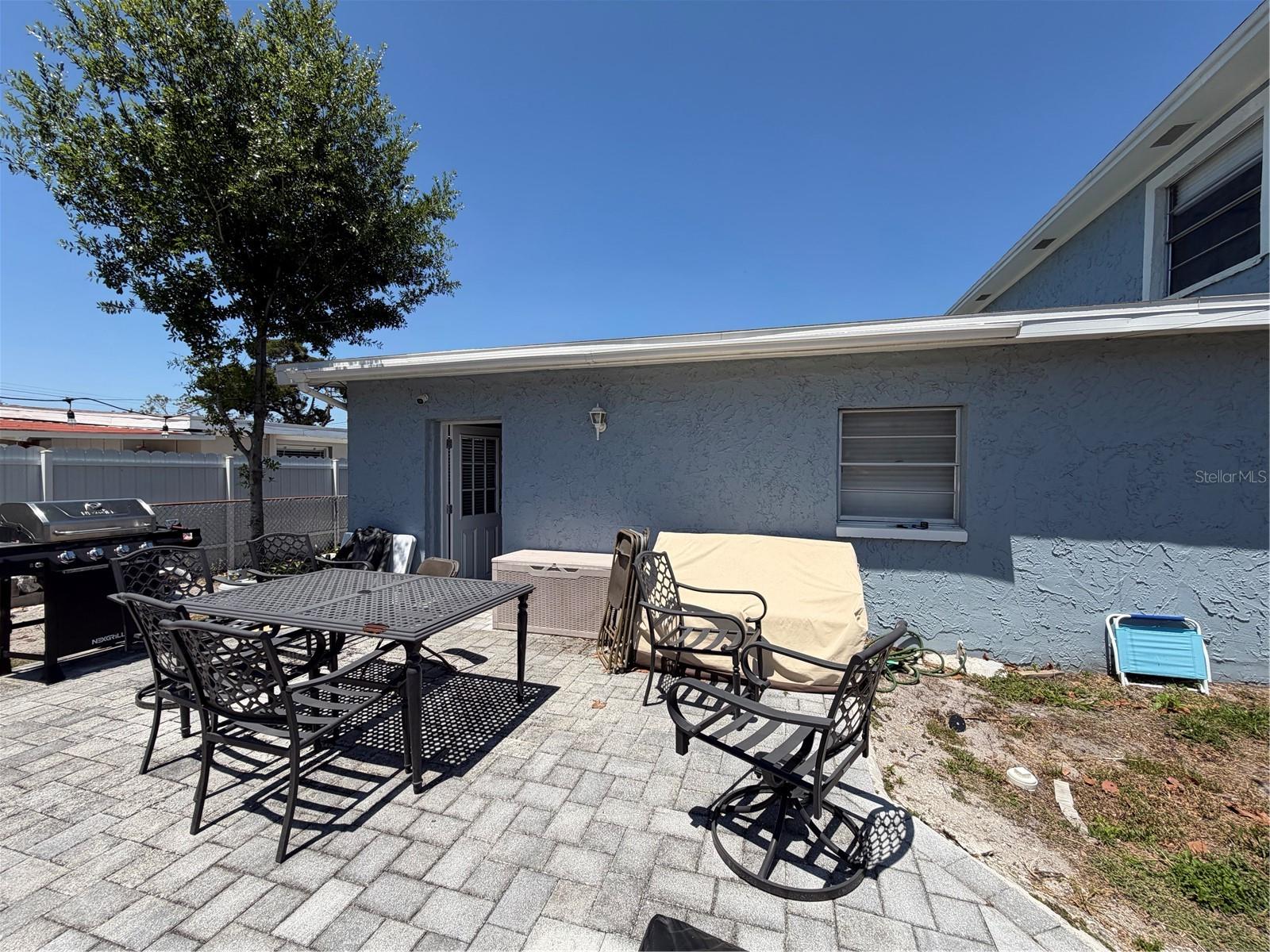 Image 26 of 28 For 2926 Saint John Street