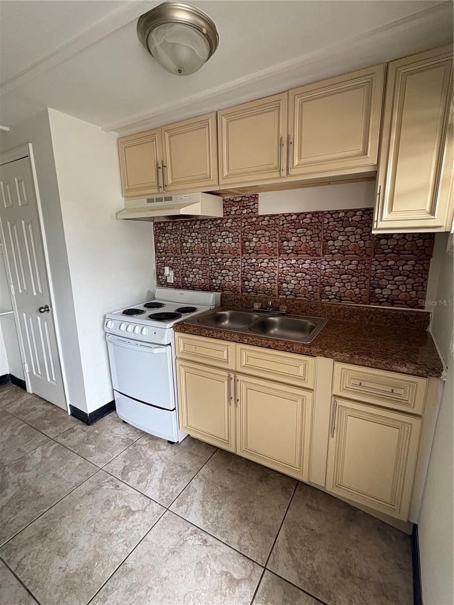 Image 2 of 5 For 14846 17th Street