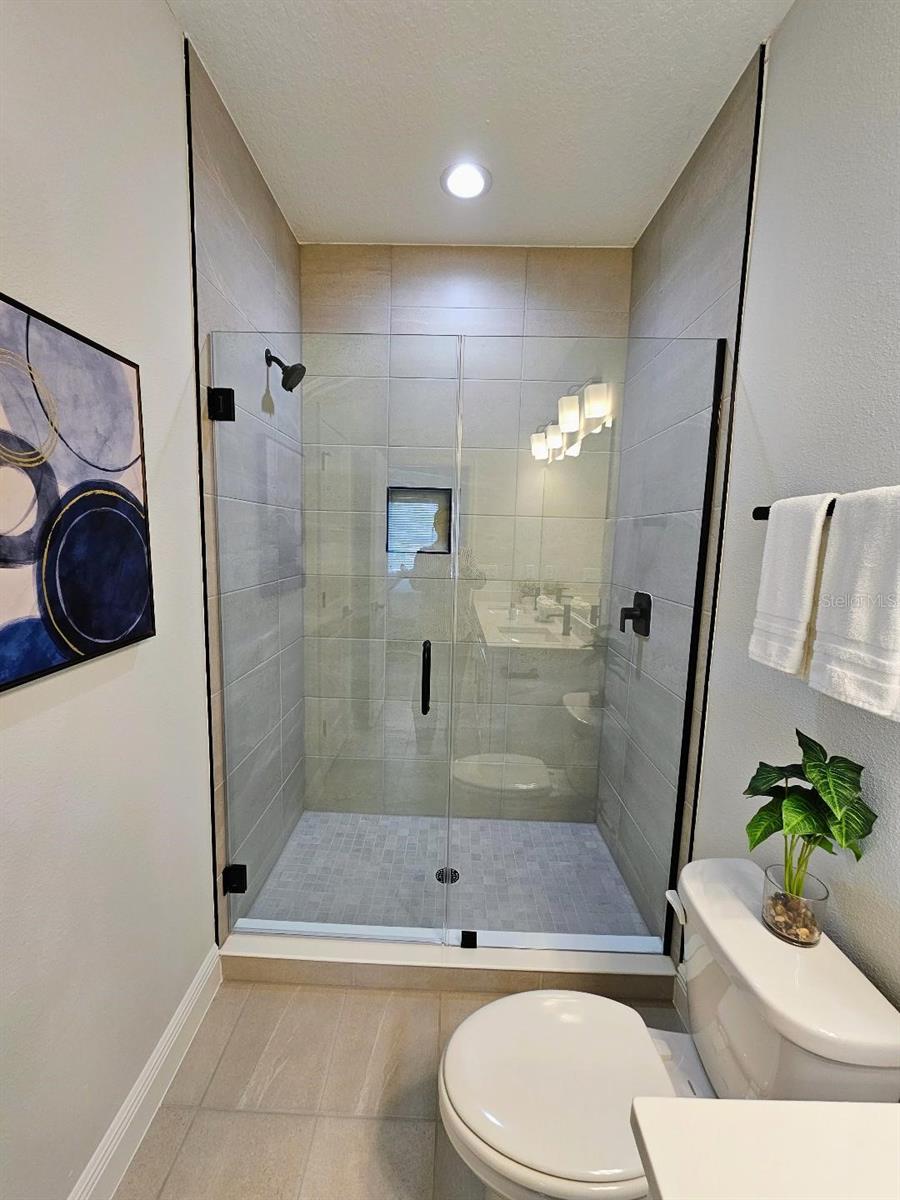 Image 9 of 11 For 7765 93rd Street N