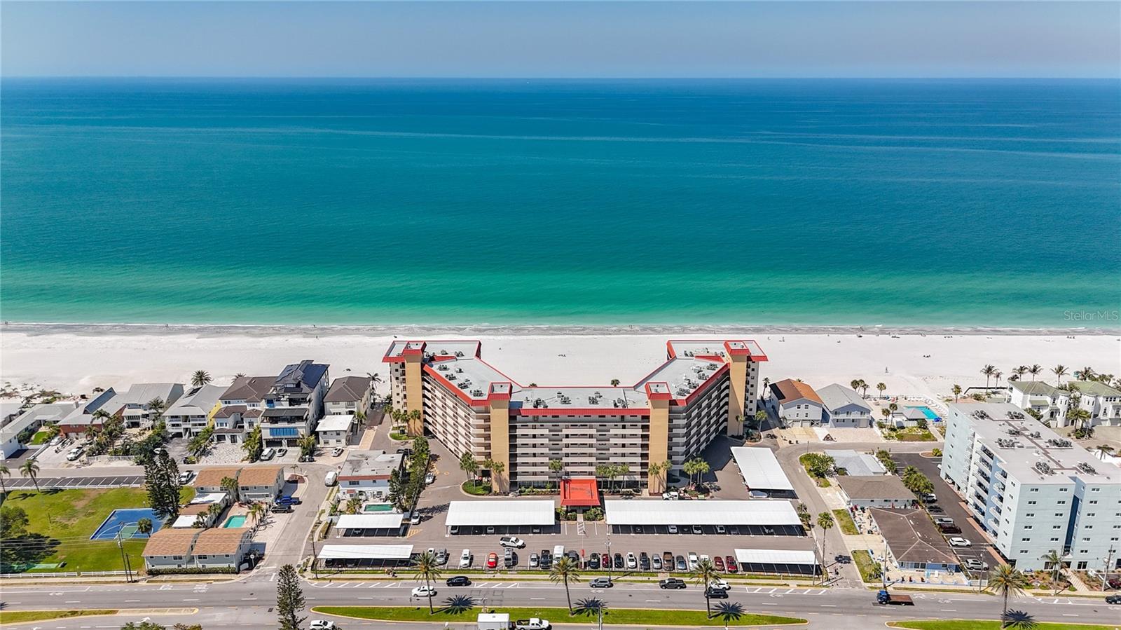 Image 11 of 78 For 18304 Gulf Boulevard 505