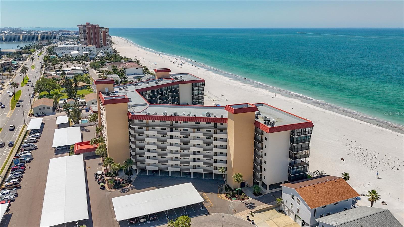 Image 17 of 78 For 18304 Gulf Boulevard 505