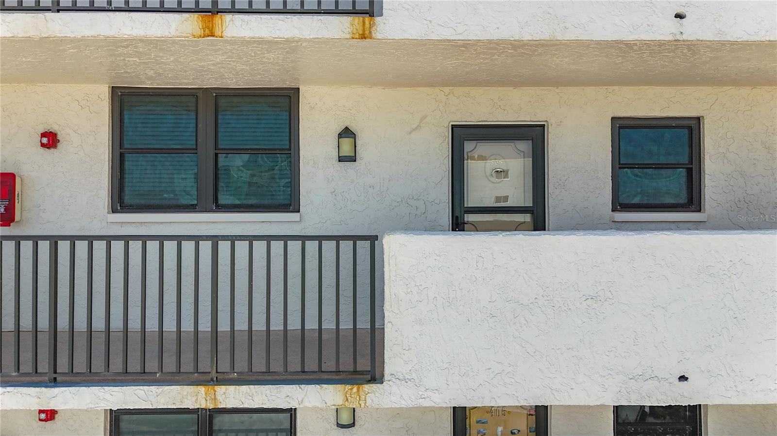 Image 23 of 78 For 18304 Gulf Boulevard 505