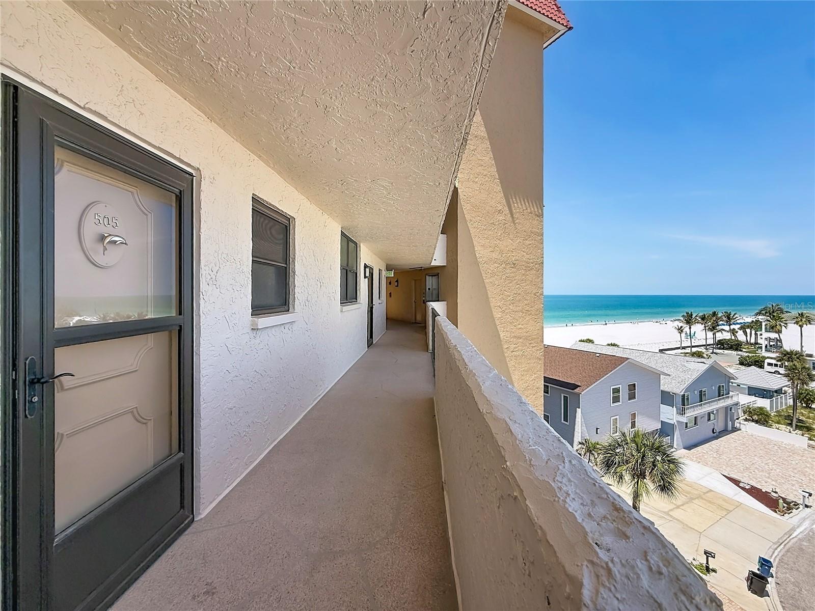 Image 27 of 78 For 18304 Gulf Boulevard 505