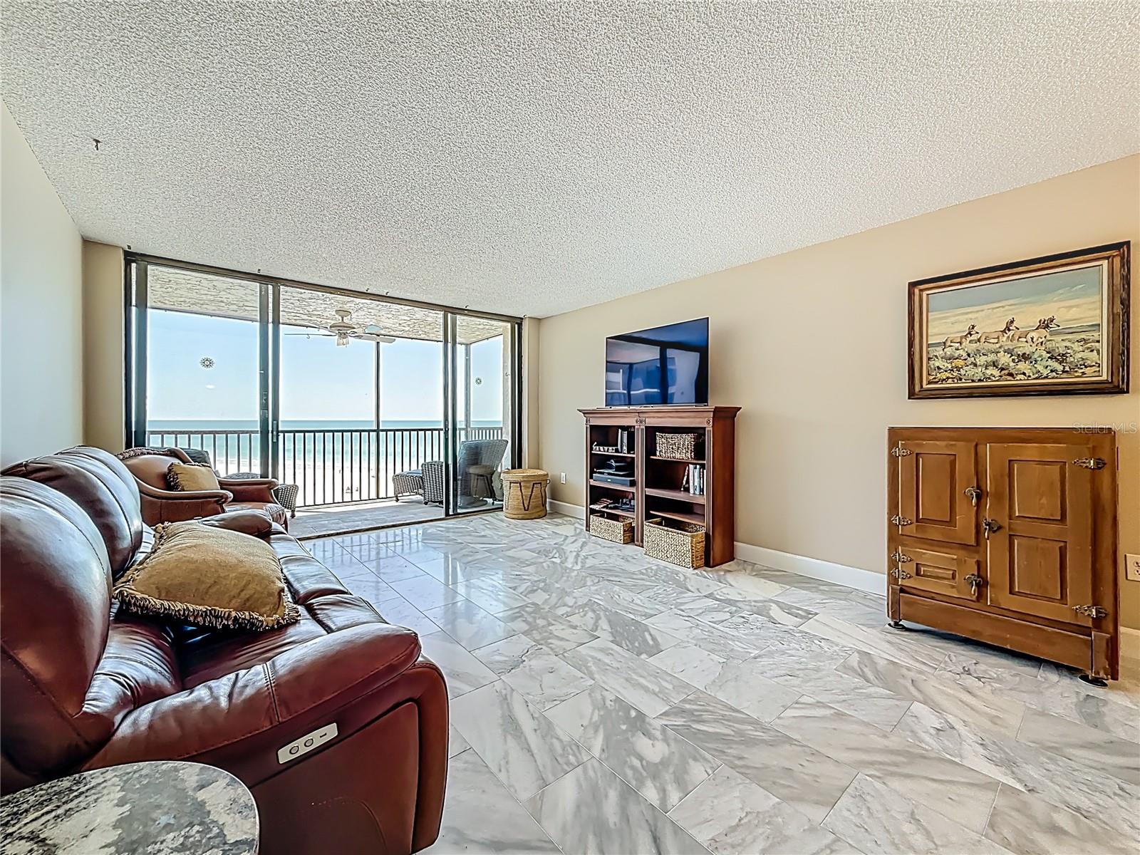 Image 36 of 78 For 18304 Gulf Boulevard 505