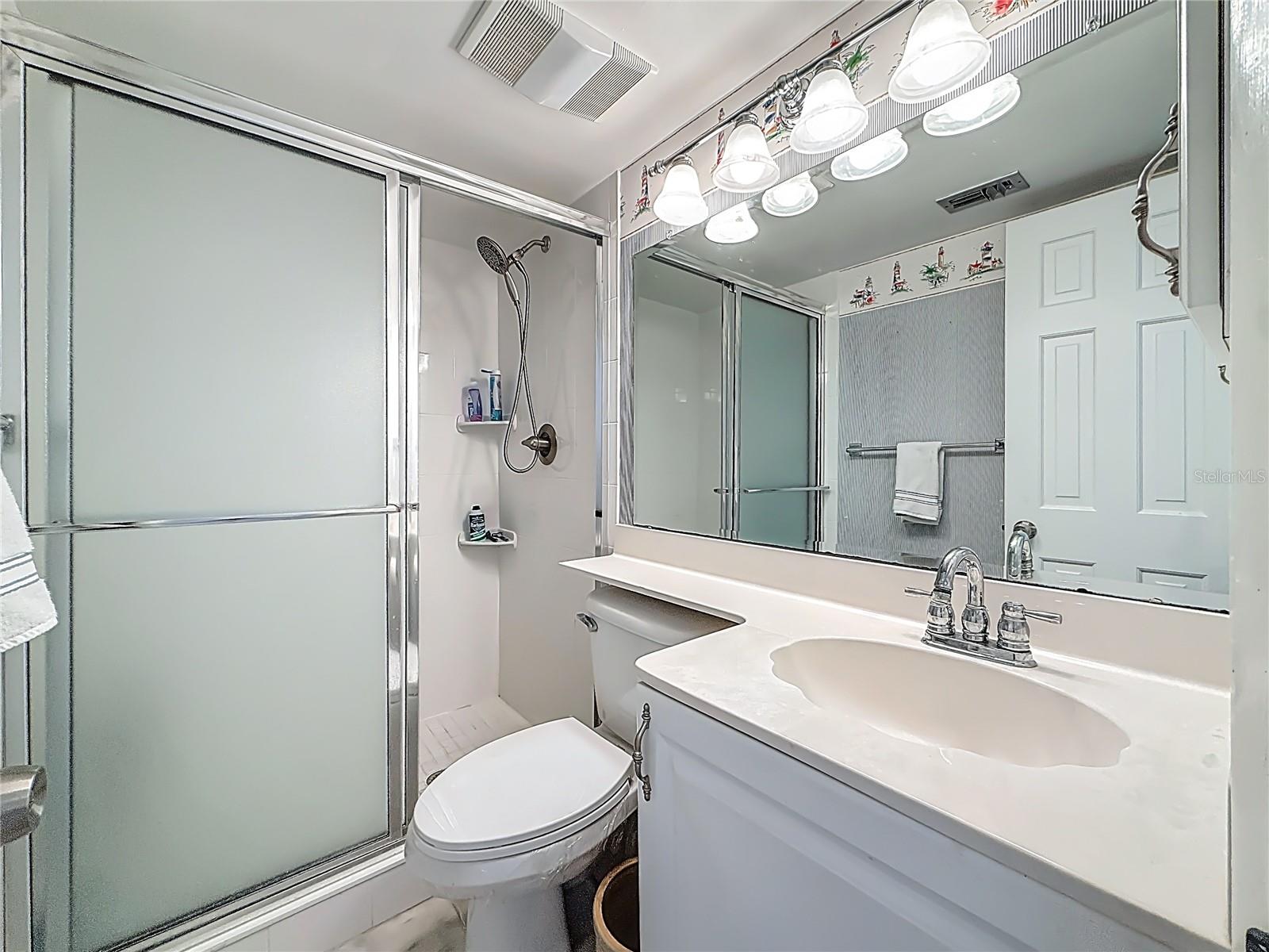 Image 41 of 78 For 18304 Gulf Boulevard 505