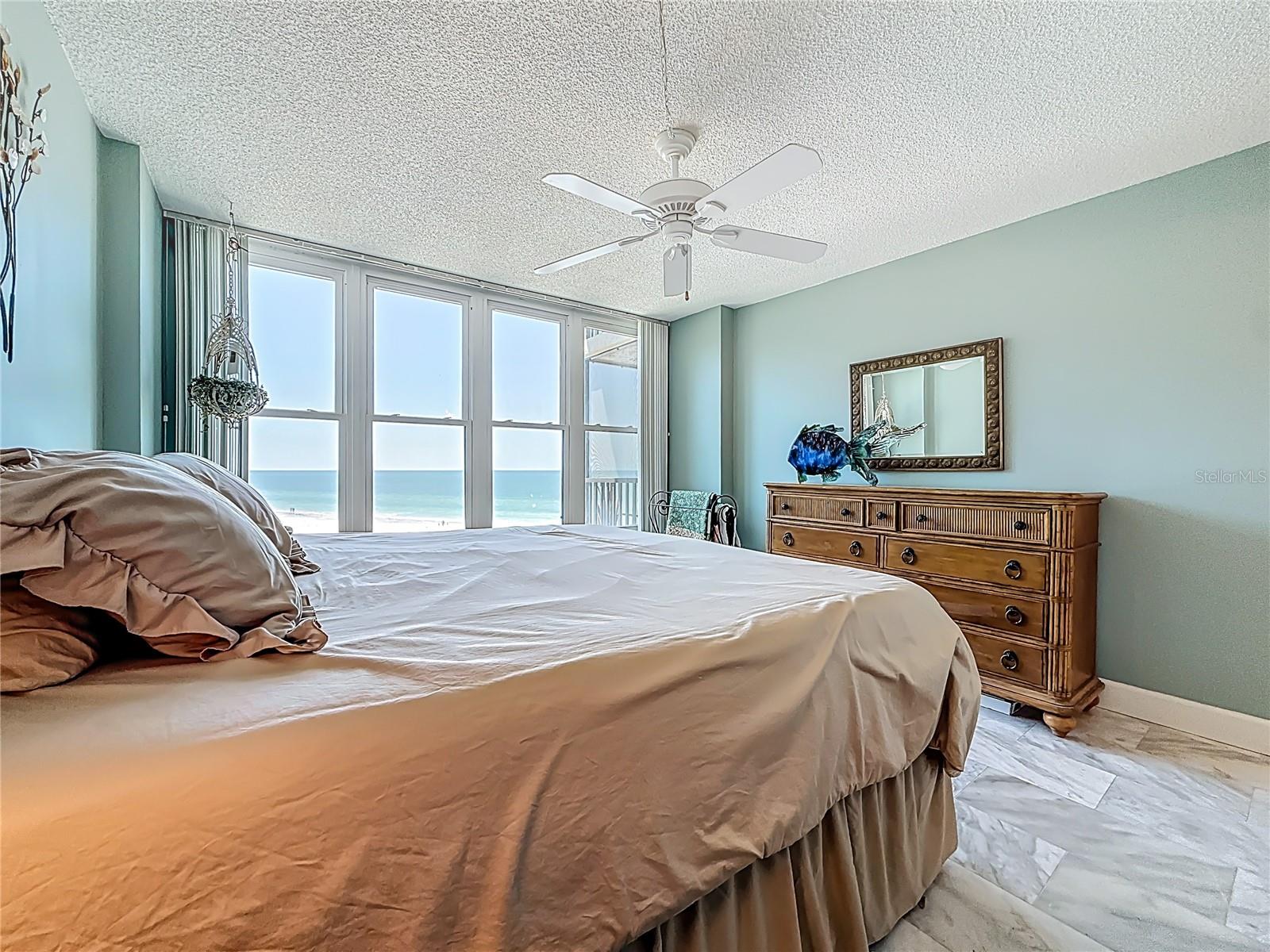 Image 43 of 78 For 18304 Gulf Boulevard 505