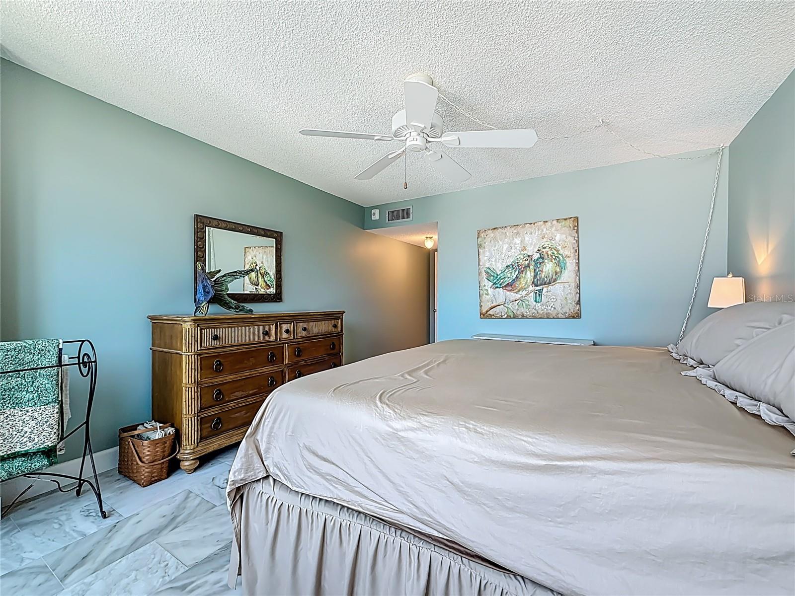 Image 48 of 78 For 18304 Gulf Boulevard 505