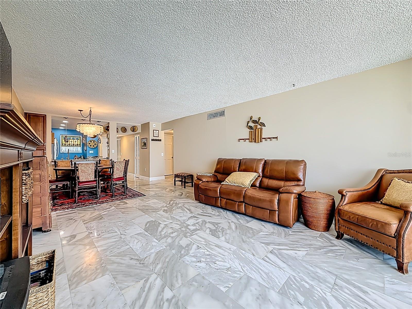 Image 6 of 78 For 18304 Gulf Boulevard 505