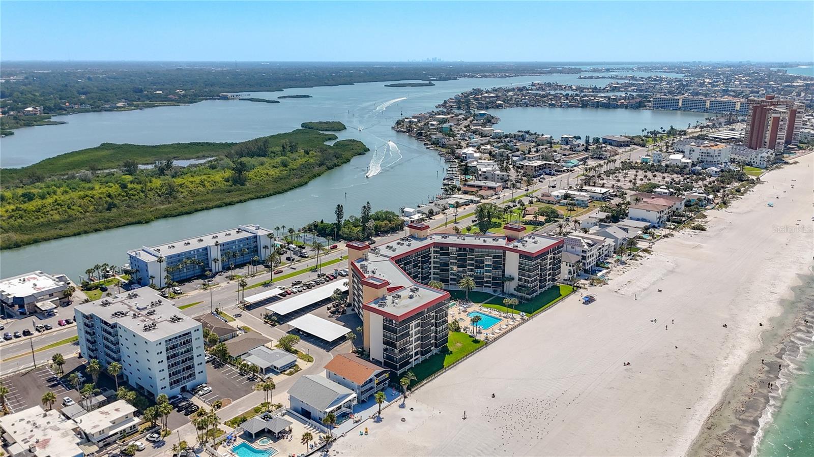 Image 73 of 78 For 18304 Gulf Boulevard 505