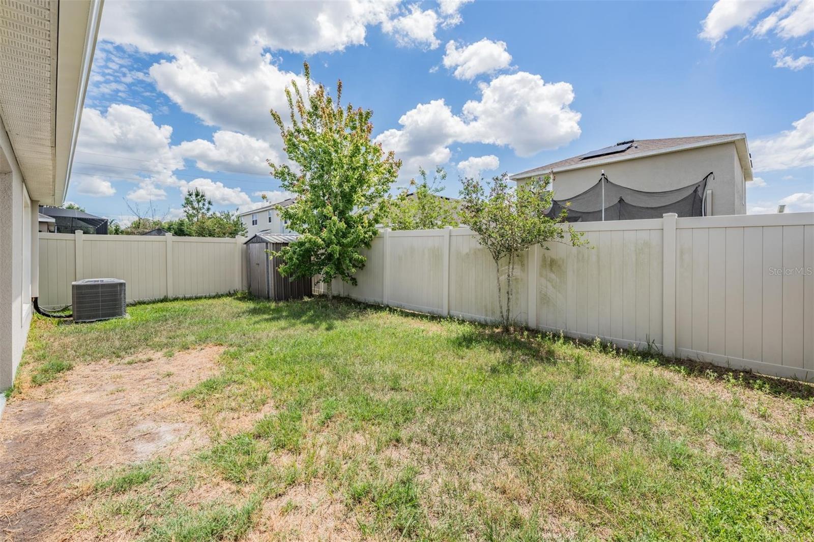 Image 23 of 35 For 38400 Sonnet Landing Avenue