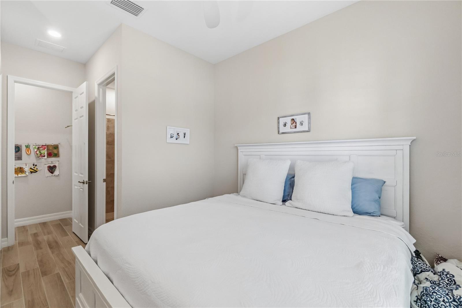 Image 28 of 93 For 7010 Whittlebury Trail