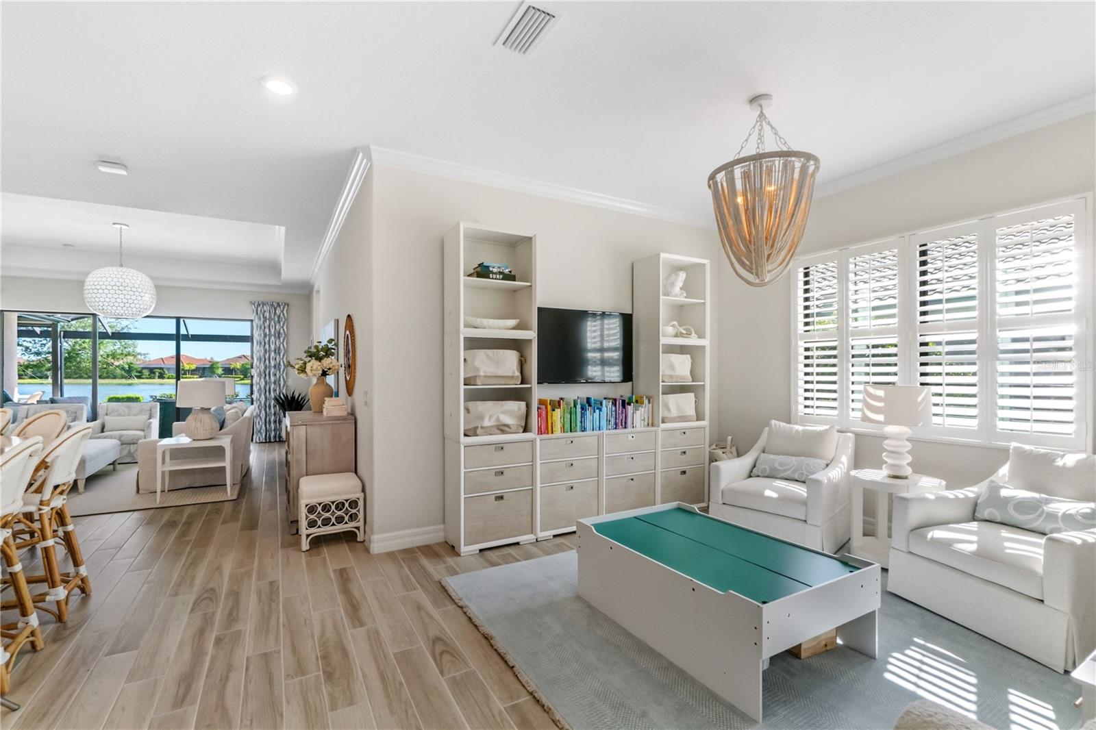 Image 30 of 93 For 7010 Whittlebury Trail